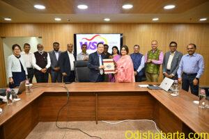 d78cd33d-8243-427d-9d9f-ba0997a57eee