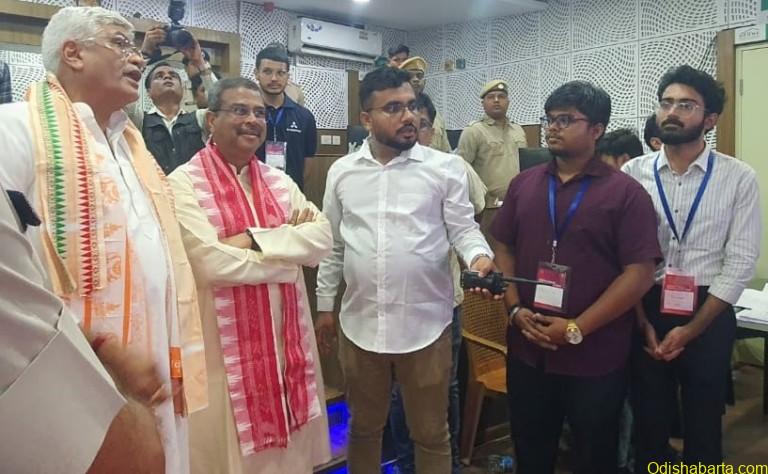 Gajendra Singh Shekhawat and Shri Dharmendra Pradhan with Bodhisattwa Sanghapriya