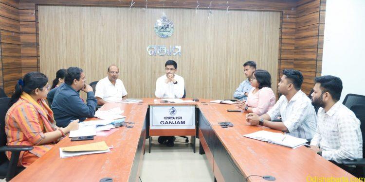 Ganjam DM assesses fertiliser stock, supply