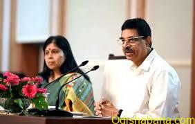 Odisha Governor reviews public services at Raj Bhawan