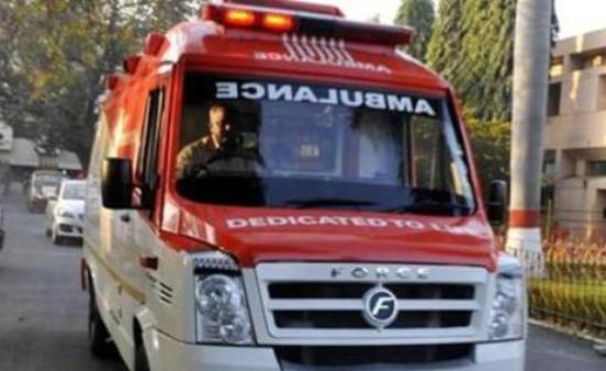 tribal-lady delivered inside ambulance