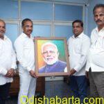 Young Artist Presents Hand-Painted Portraits of PM Modi